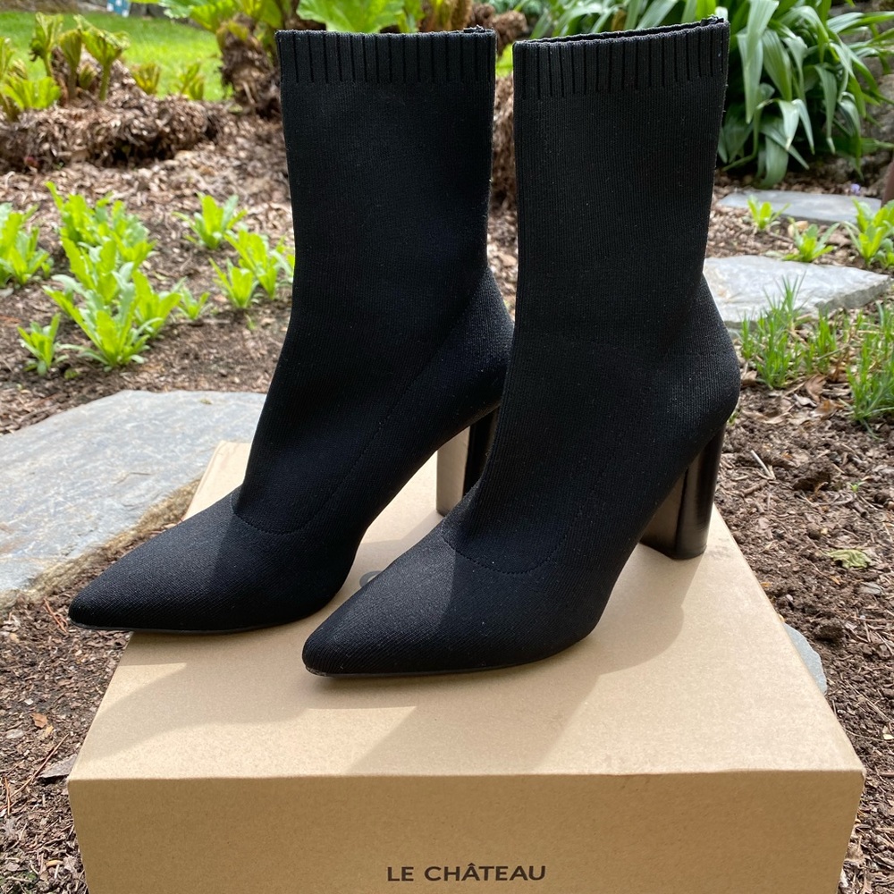 Le Chateau Sock Booties